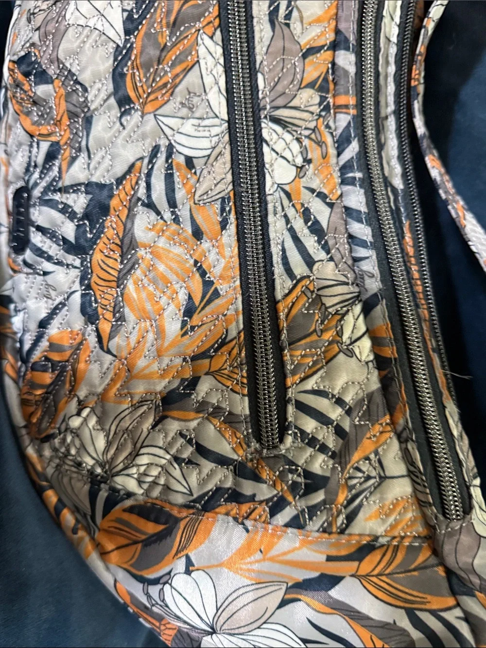 Lug boomerang Crossbody organizing handbag